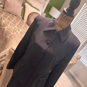 Elegant Gray Button-Up Blazer